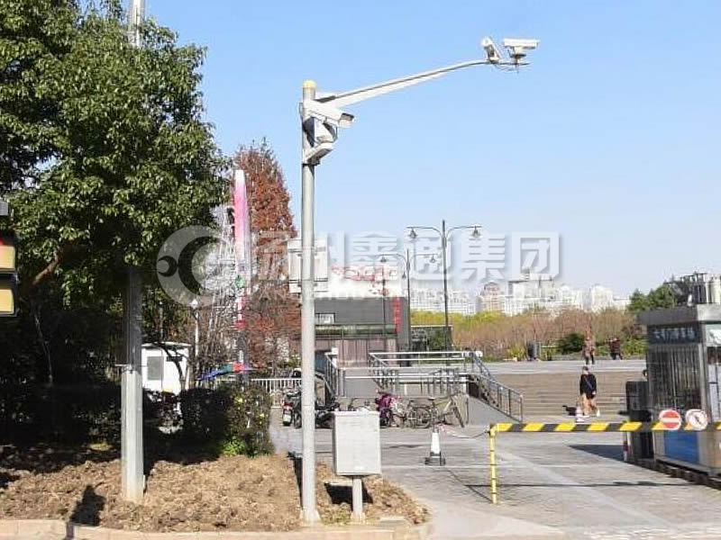 DJG-024，電子警察桿，治安監(jiān)控桿